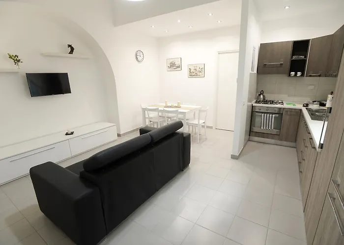 Laterano White Home - Colosseo